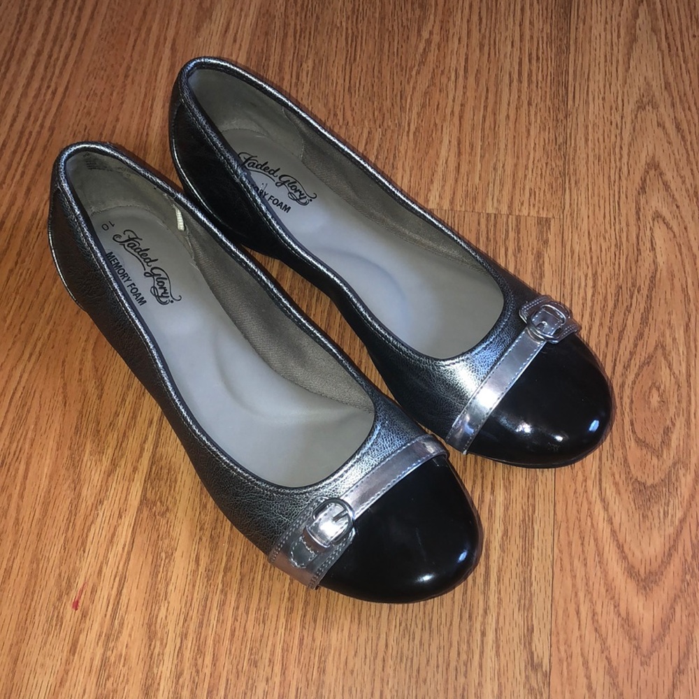 Size 10 Women’s Flats
